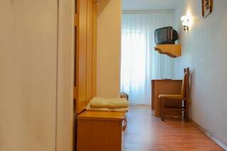 Отель Hotel Vlasca Джурджу Двухместный номер с 2 отдельными кроватями-4