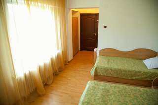 Отель Hotel Vlasca Джурджу Двухместный номер с 2 отдельными кроватями-5