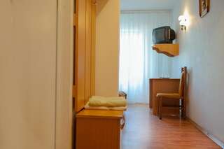Отель Hotel Vlasca Джурджу Двухместный номер с 2 отдельными кроватями-11